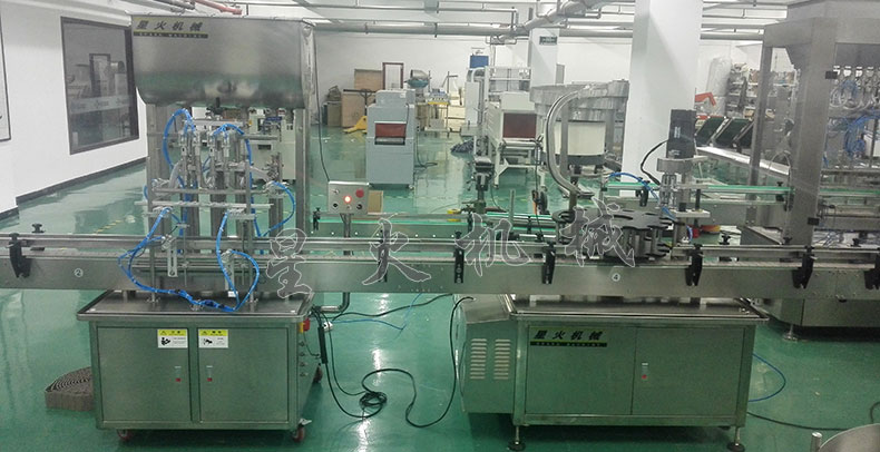 全自動橄欖油灌裝生產線-橄欖油自動灌裝鎖蓋貼標生產線